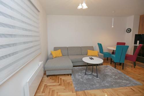 Apartman UNA