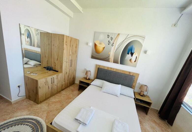 Hostal Iart Residence