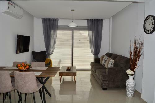 Apartamento Panorama - Chlorakas Paphos - New Deluxe 2 Bed Apt By Yiota