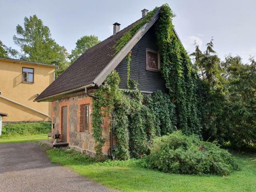 �ksi K�lalistemaja