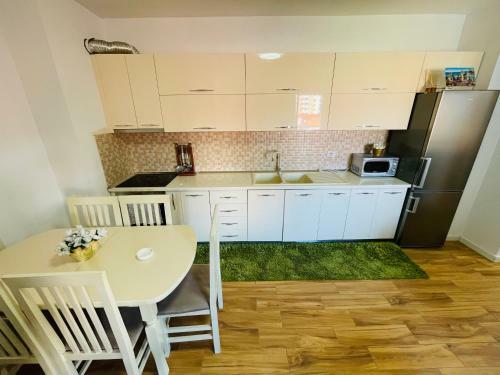 Apartamento Extra Home, Gjuhadol