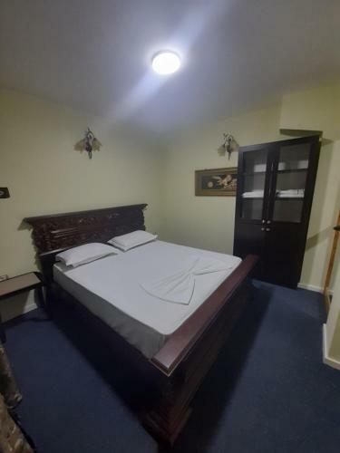 Hostal Room In Center