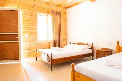 Nashos Bungalows