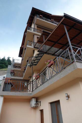 Apartamento ?????? ??? / Bornik Hill
