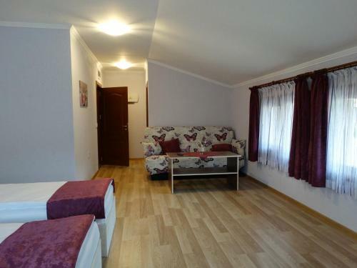 Hostal ???? ?? ????? ?????????