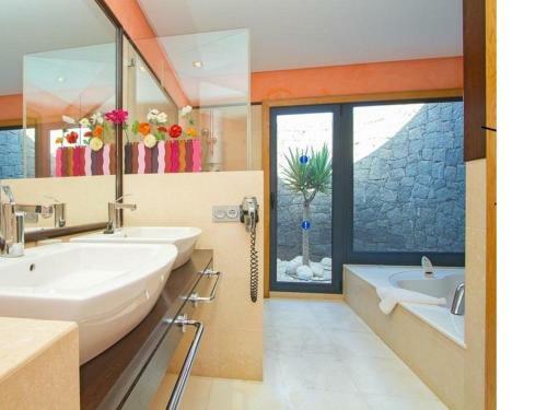 Villa Con Piscina Privada Y Jacuzzi