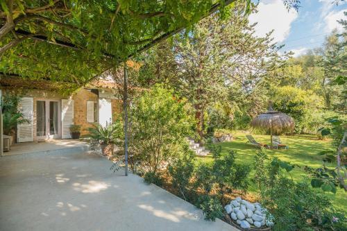 Villa In Ternelles, Pollen�a (Hort Petit)