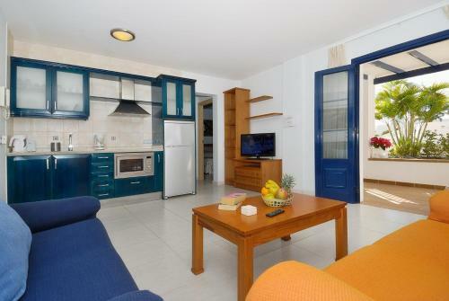 Impeccable 2-bed Apartment No 2 In Playa Blanca