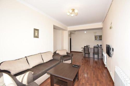Mashtoc33 New Apartment Yerevan Center