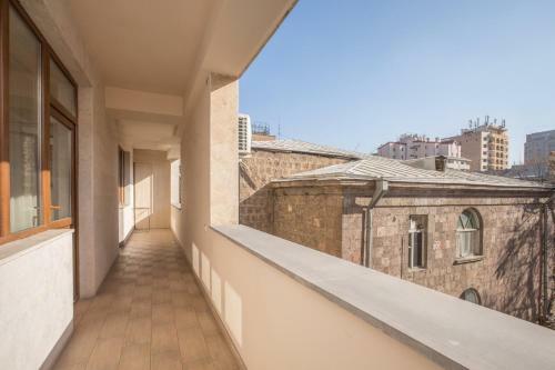 Central Yerevan 2 Bedroom Charming Apartment