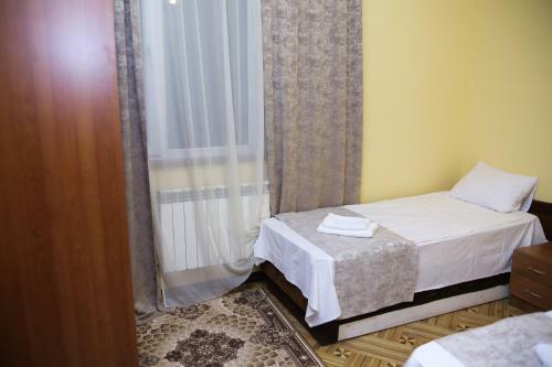 Red Hotel