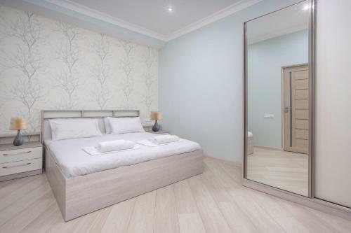 Central Yerevan 2 Bedroom Apartment,north Avenue