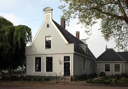 Hostal Inn On The Lake