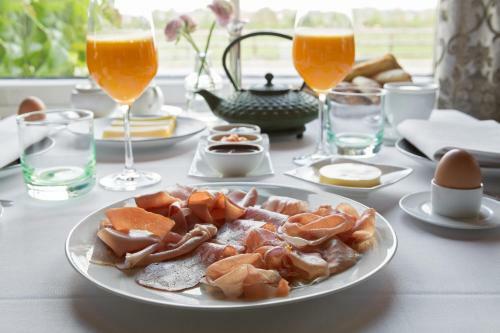 Hotel Mezzo Restaurant & Kamers