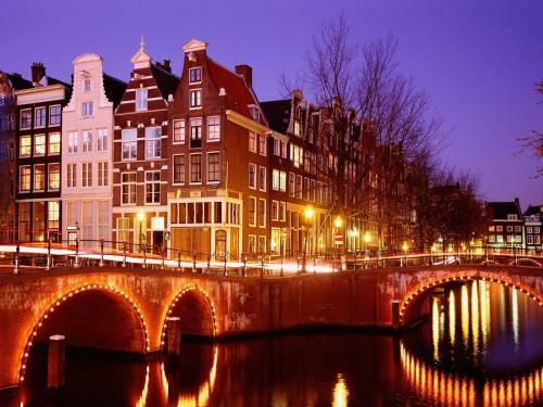 B&b-edam