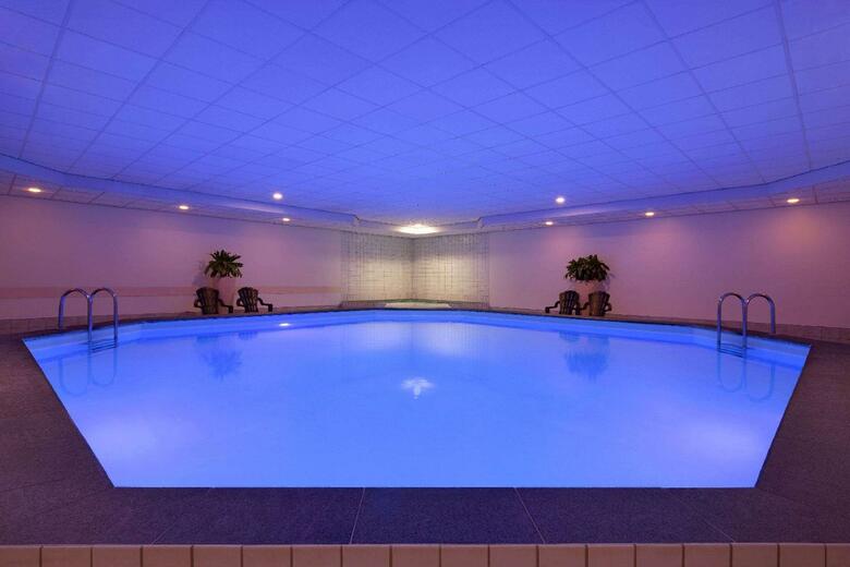 Hotel Ramada By Wyndham Amsterdam Airport Schiphol