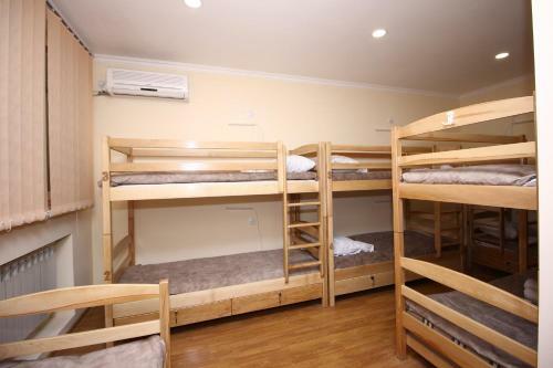 A&x Hostel And Tours