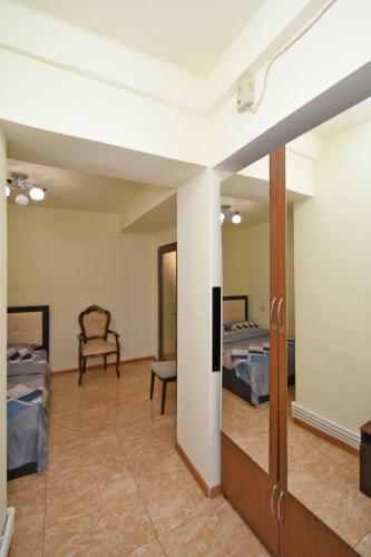 A&x Hostel And Tours
