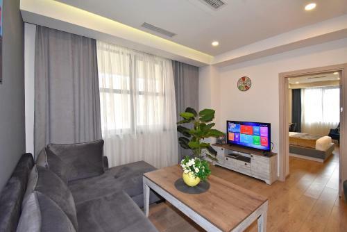 Home4you City Center Apartments