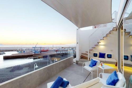 Ocean Views & Rooftop Jacuzzi In Agaete