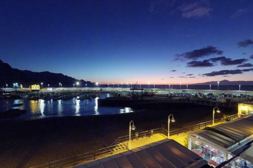 Ocean Views & Rooftop Jacuzzi In Agaete