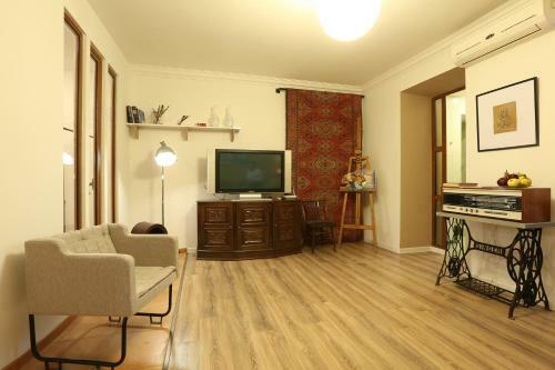 Apartamento 1 Min Walk From Vernissage - Self Check-in - Netflix