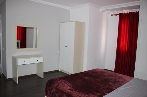 Hotel Veal