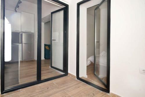 Lina - Tia, Central Apartment In Shopping District