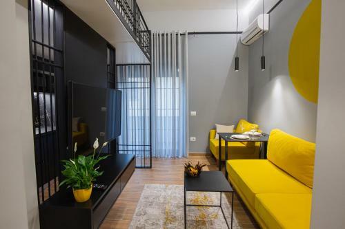 Lit Apartments