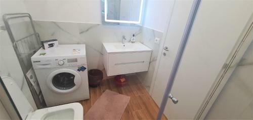 Eni`s Apartments