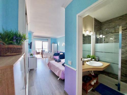 Ocean And Sky Studio Apartment