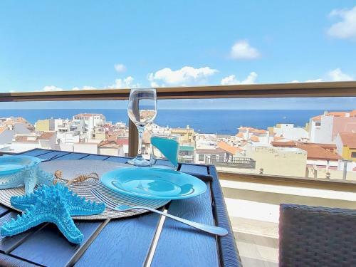 Ocean And Sky Studio Apartment