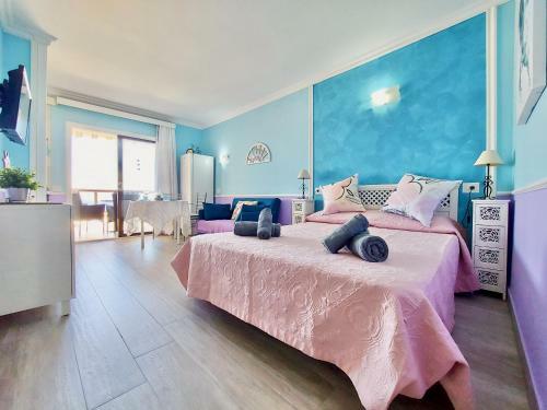 Ocean And Sky Studio Apartment