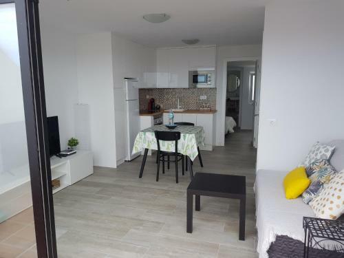 Apartamento Central Penthouse With Terrace And Sea Views