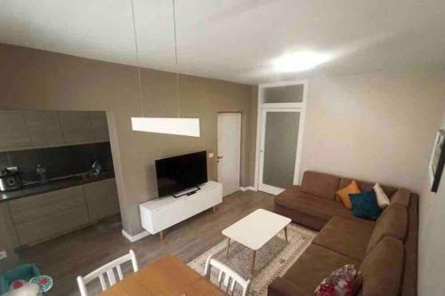 Alba?s Cozy Apartment Bllok