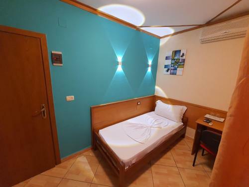 My Rooms Hotel