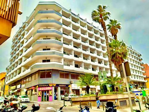 Apartamento �tico Con Piscina En El Centro Puerto de La Cruz - Edificio Girasol