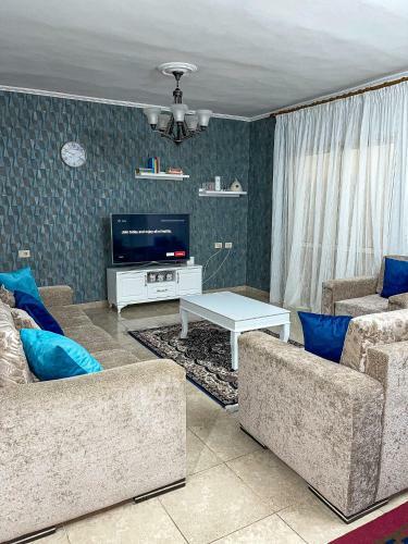 Cozy 3-bedroom Apartment