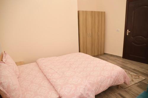 Apartamento Flower Residence Tirana