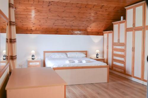 Ish Blloku 1 - Tirana Way Apartments