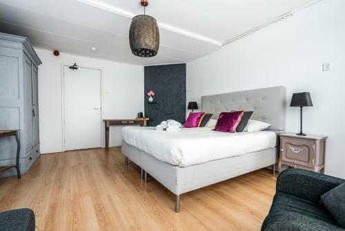Hotel Bruist