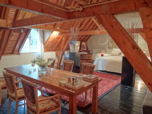 Bed & Breakfast Kasteel Ophemert