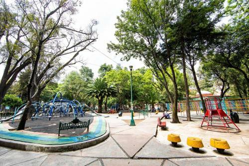 Bright Stylish Apartment Near Polanco