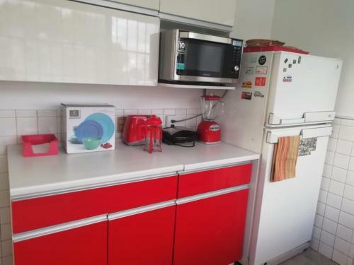 Big,sunny, 2-3 Apartment In Best Location
