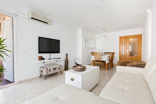 Modern Apart Terrace Sorolla 36