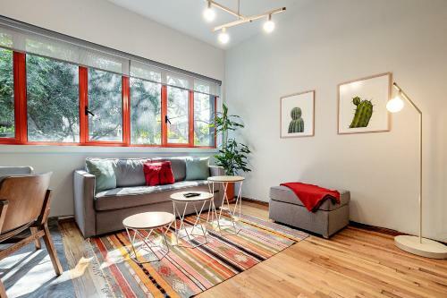 Chic Modern La Condesa Apt In Art Deco Building