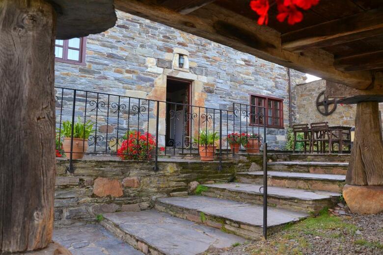Apartamentos Rurales Ron