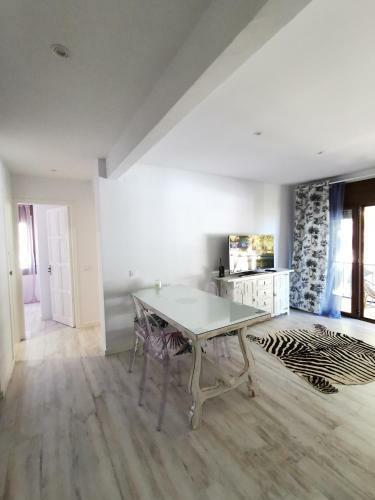 Apartamento Port de Roda de Bara -roc Sant Gaieta