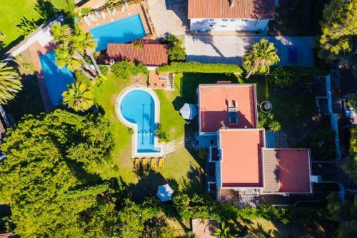 Villa Estilo Californiano Con Piscina