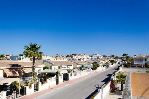 Villa House In Quesada With Swiming Pool